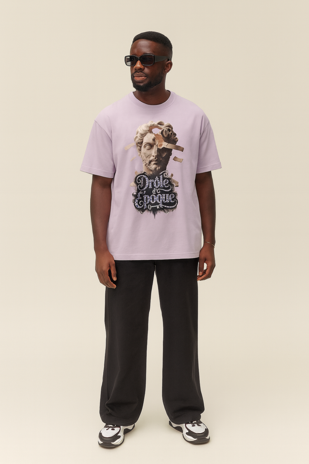 Bust T-shirt